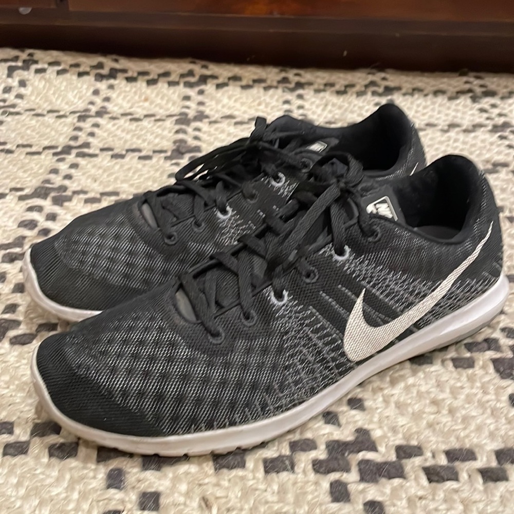 Mens Nike Fury shoes